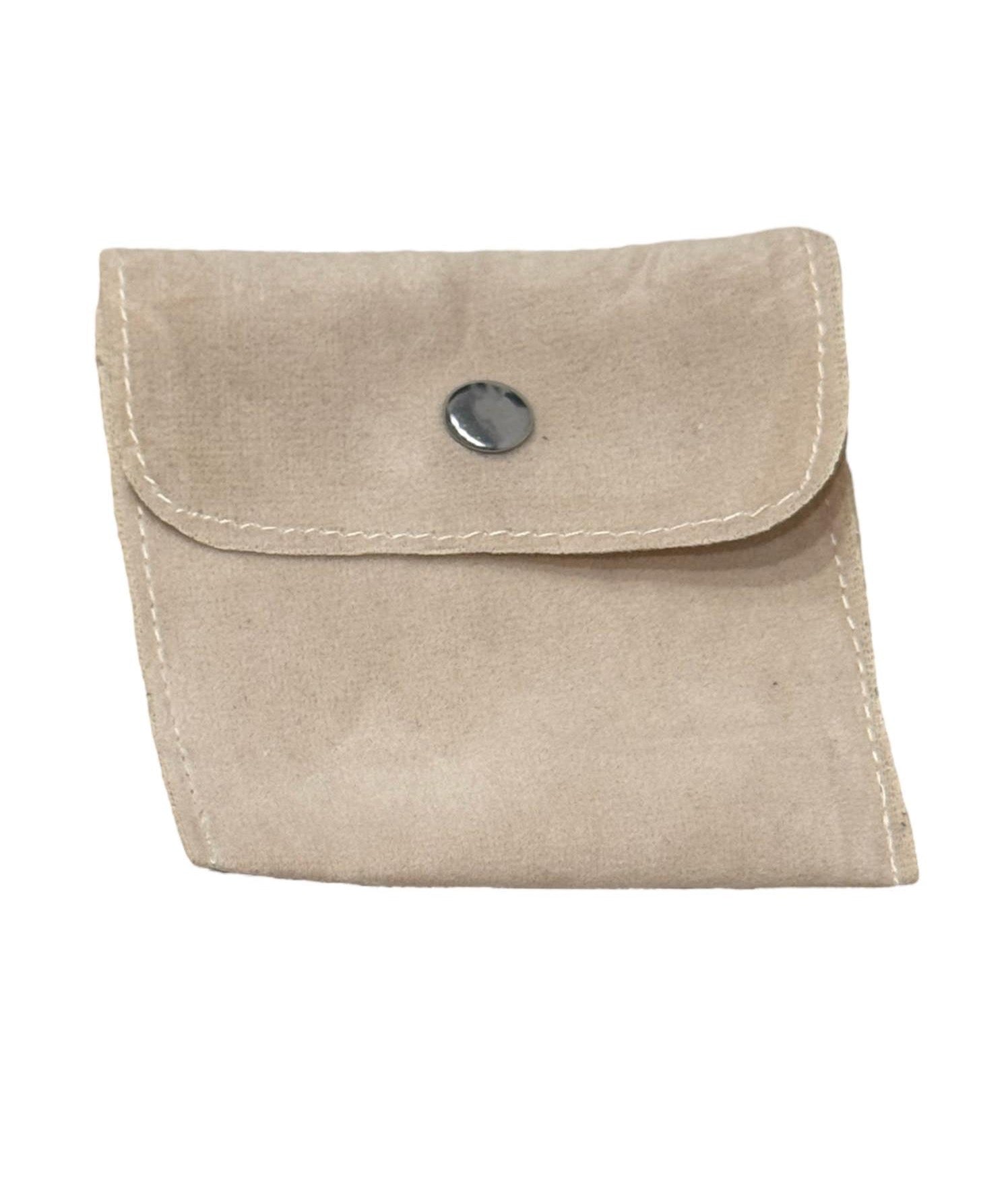 439813464_412640504890795_5891312334809172700_n Πουγκί φάκελος βελούδινο κρεμ 8x8 - P006 - Image 1