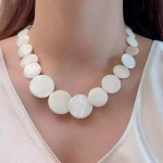 [NewProduct] - Κολιέ με στρόγγυλα λευκά κοχύλια-NE396 - Image 3