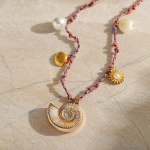 Κολιέ επιχρυσωμένο ατσάλι με πολύχρωμο κορδόνι και κοχύλια-NE045 - Image 2