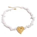 Κολιέ χρυσό ατσάλι με αλυσίδα από λευκά πετράδια-NE513