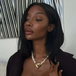 Κολιέ χρυσό ατσάλι με αλυσίδα από λευκά πετράδια-NE513 - Image 3